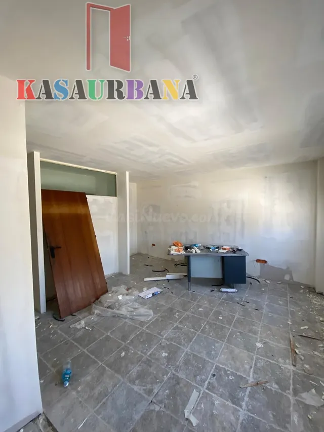 KASAURBANA ofrece en ALQUILER NAVE EN VALDEMORO - foto 5