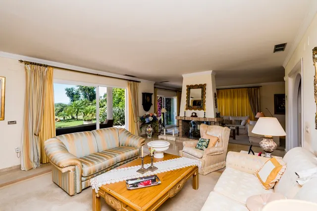 Chalet 4 habitaciones 350m² en venta - Marbella — 6