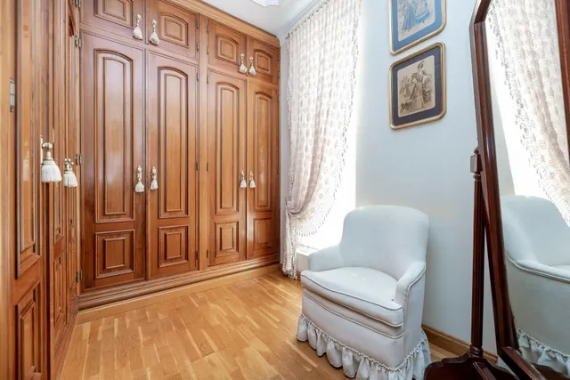CHALET ADOSADO EN ZONA LA CALETA — 31