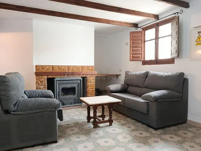 Dos casas, con sala de Jacuzzi y reformada a la venta en La 