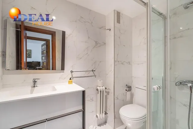 MAGNIFICA VIVIENDA EN LAS FLORES - CAMINO DE RONDA — 11