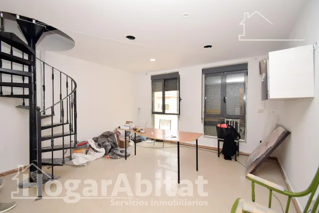 ¡CENTRO DE LLIRIA! ESPACIOSO, SEMINUEVO Y REFORMADO CON TERRAZA Y ASCENSOR — 7