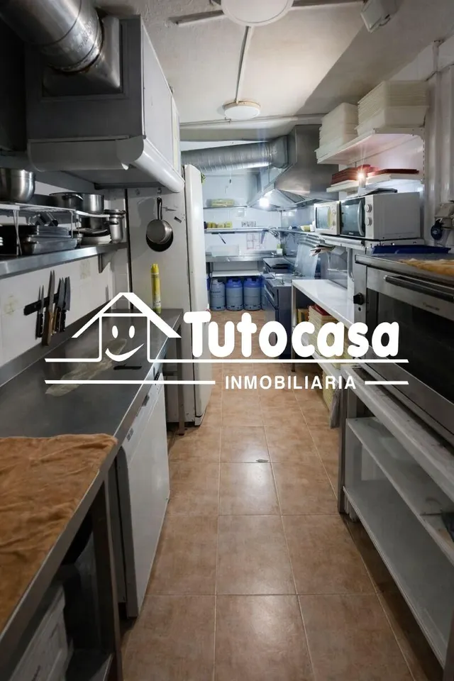 SE  VENDE  piso en planta baja  COMERCIAL  PISO BAJO 100% FINANCIACION . — 21