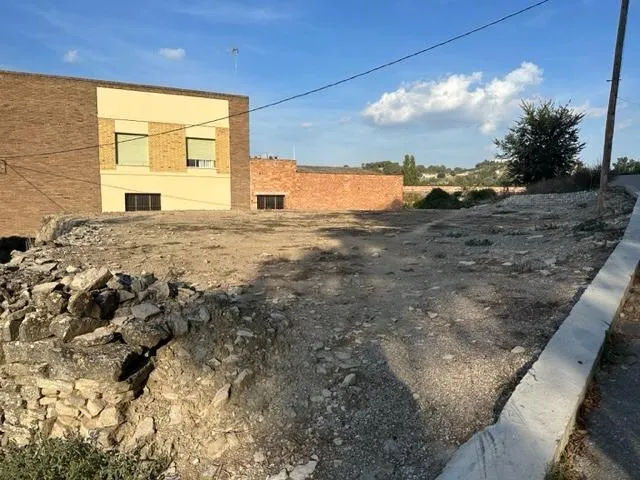 SOLAR EN VENDA A SANT ANTOLÍ — 3