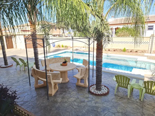 Villa principal y casa de invitados en Alhaurin de la Torre - foto 3