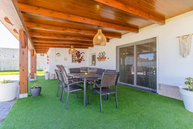 CHALET — 38