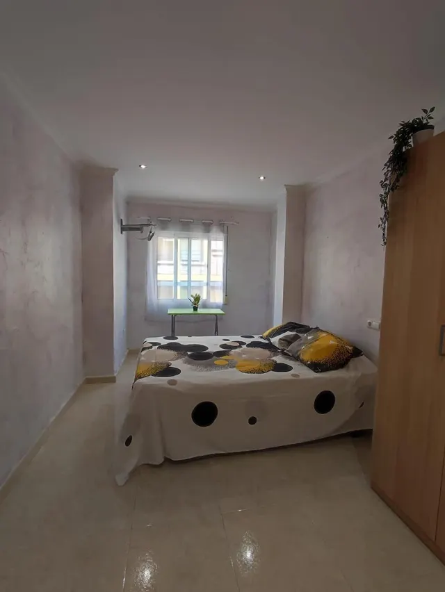 PISO EN TOSCAR PARA ENTRAR A VIVIR CON 4 habitaciones Y ASCE - foto 5