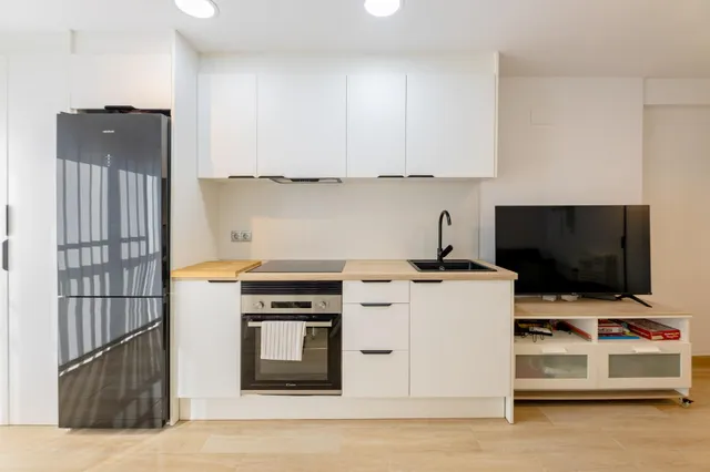 Apartamento reformado de un dormitorio en primera línea de playa en El Perellonet — 21