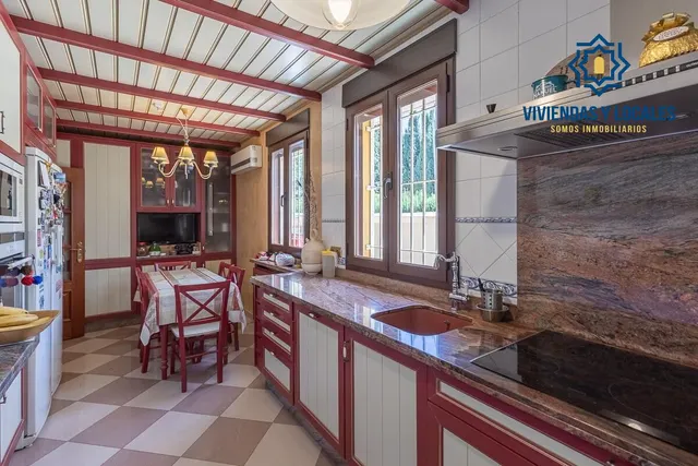 Chalet Exclusivo en Camino Bajo de Huétor — 9