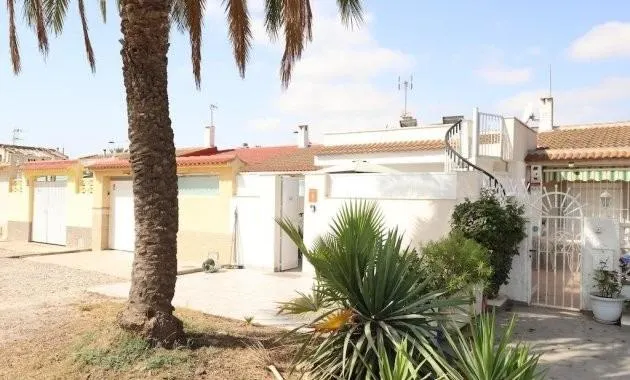 Bungalow en Torrevieja, Alicante (Costa Blanca) — 16