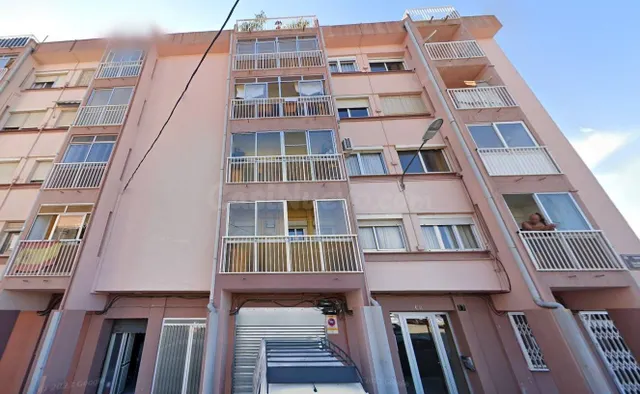 Se vende piso OKUPADO en Lleida (Lleida)