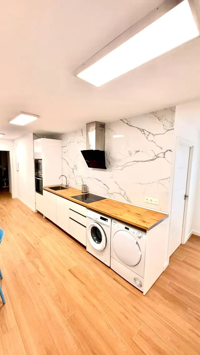 ✨ estudio en piso compartido –950€- disponible 1 de noviembre parejas o individual – avda. carlos haya ✨ — 13