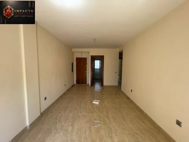 Piso en venta en Avenida Cañada Julián — 15