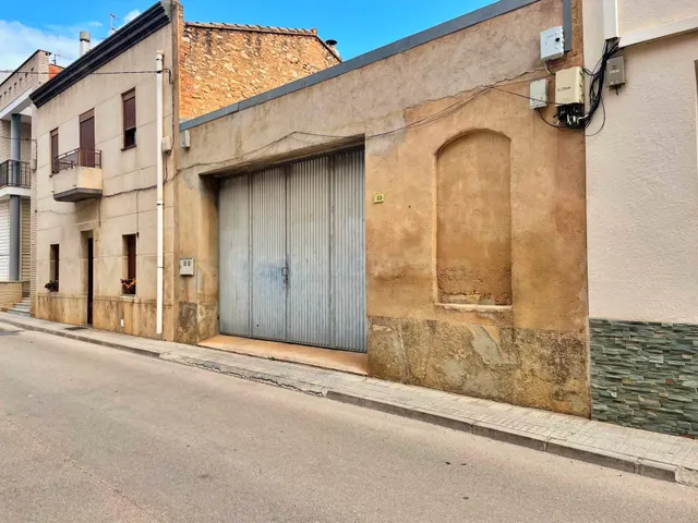 Almacén de 150 m2 en el centro de Campredó (Tortosa) – Ideal - foto 2