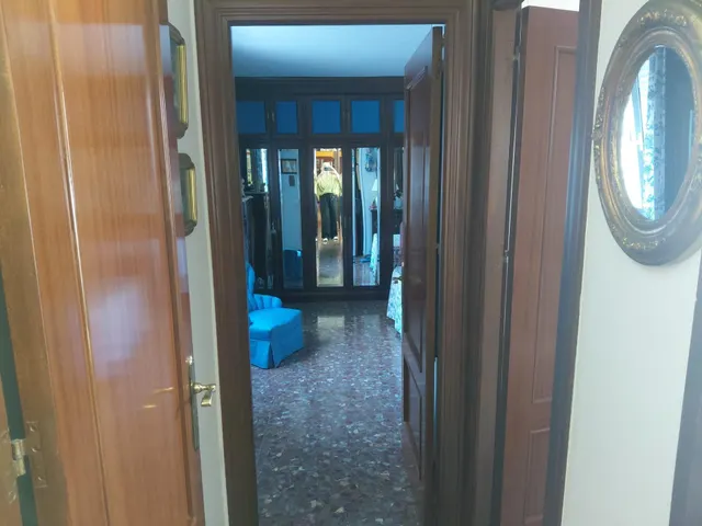 Amplio piso de 5 habitaciones — 18