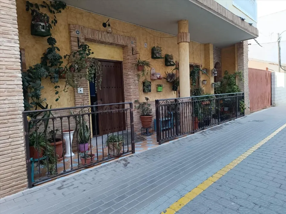 Casa 4 habitaciones 270m² en venta - Centro