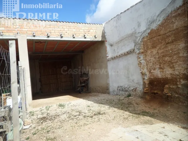 *¡OPORTUNIDAD DE ULTIMA HORA! SOLAR DE 150m2 MUY PROXIMO A J - foto 2