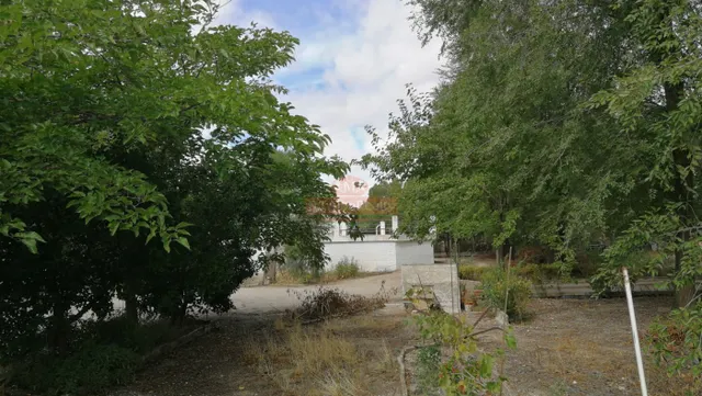 SE VENDE CASA CON TERRENO DE MÁS DE 3000 MTS EN LA URB. OJOS DE SAN JORGE JUNTO A LOS PRADOS — 45