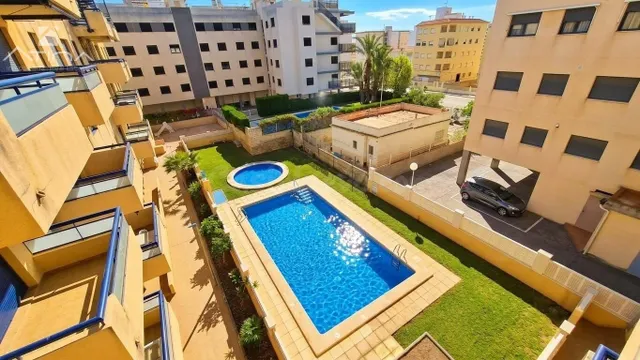 Apartamento en playa de Bellreguard con terraza, piscina y t - foto 2