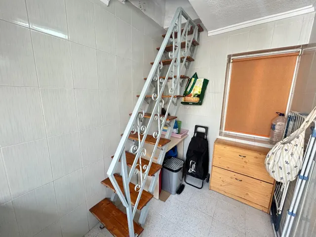 Amplio y acogedor 4º SIN ASCENSOR en zona Pisos Grises (Elche) — 8