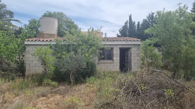 SAN MATEO DE GALLEGO,  PARCELA URBANA VALLADA de  1.860 m2. — 8