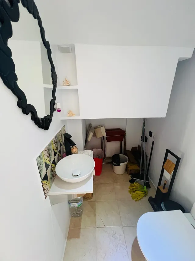 PAREADO EN VENTA EN LA COLINA A UN PASO DE LA PLAYA. — 21