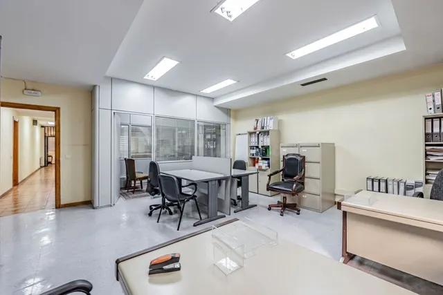Oficina 212m² en alquiler - Argüelles - foto 4