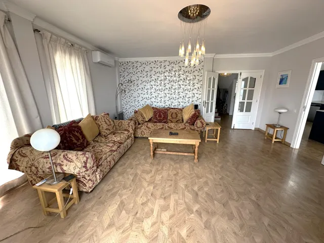 Chalet con piscina — 7