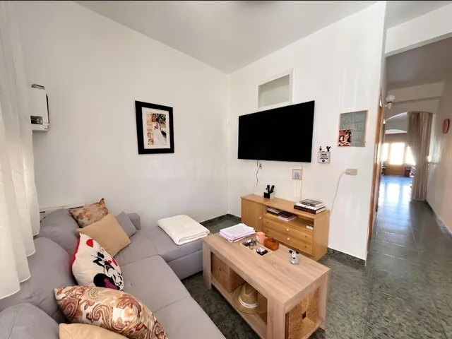 Amplia vivienda con terraza junto al mar - foto 5