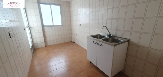 Se vende piso junto a millán de priego — 9
