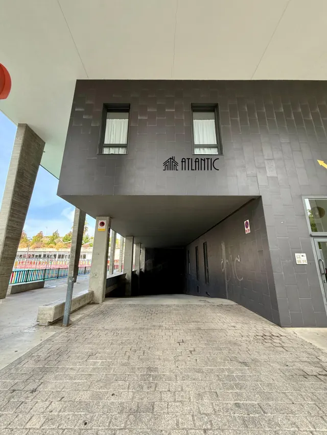 Despacho 1 habitación 67m² en venta - Navia — 46