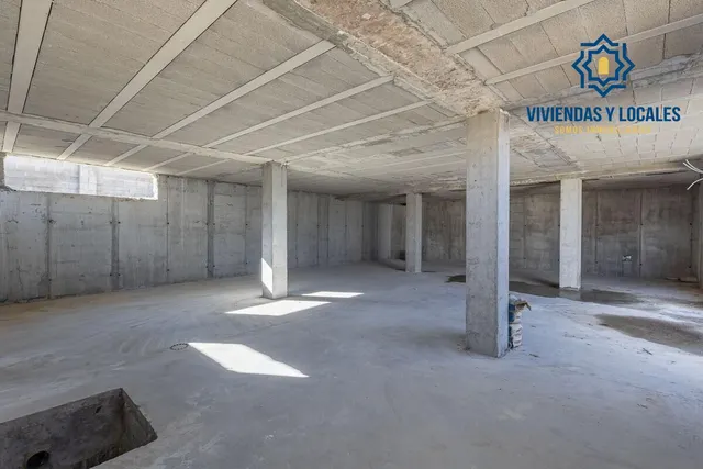 Parcela exclusiva con estructura de Chalet independiente y piscina en Urb. El Montecillo, Las Gabias — 15