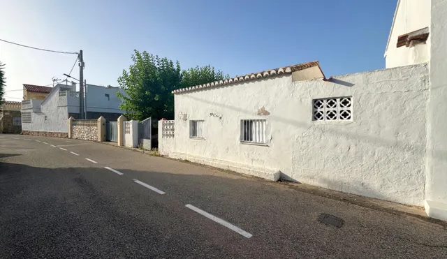 Casa adosada con jardín privado a solo 50 metros de la playa - foto 4
