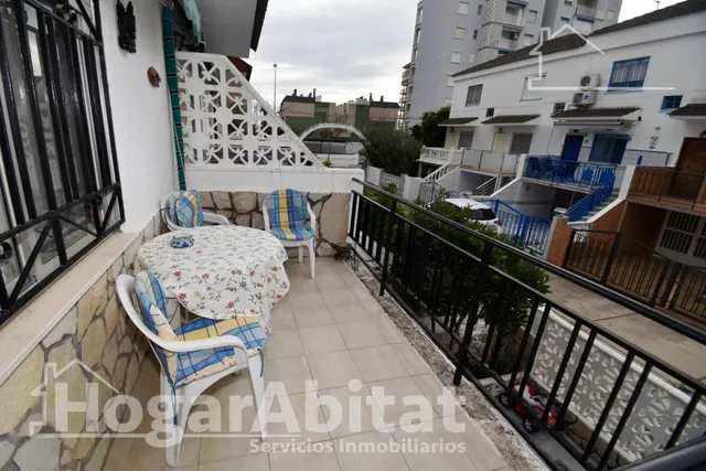 ADOSADO CON DOS TERRAZAS JUNTO A LA PLAYA — 11