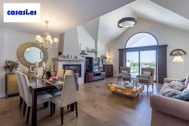 Chalet en Cañadas del Parque, Dilar — 10