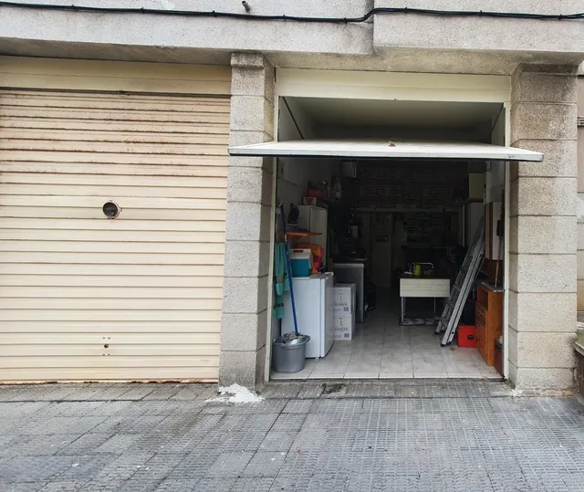 2 habitaciones y garaje cerrado, para entrar a vivir — 34