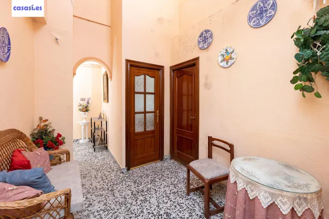 Local + vivienda en Avda. Cadiz — 12