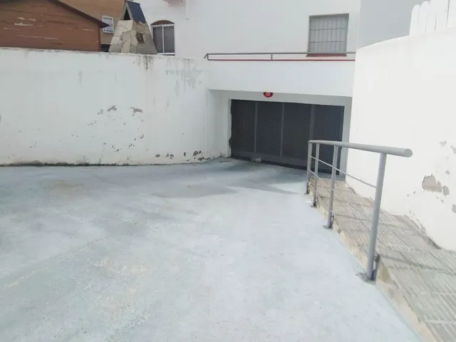PARKING EN CUNIT MUY CERCA DE LA PLAYA — 20