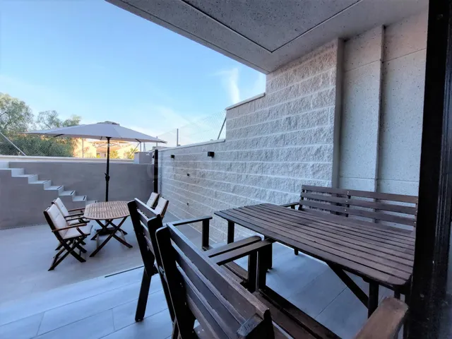 Apartamento en planta baja con piscina privada en Los Collad - foto 4