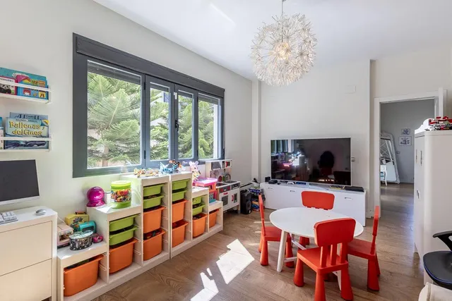 Chalet en Cañadas del Parque, Dilar — 19
