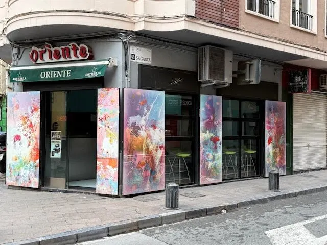 SE VENDE LOCAL TOTALMENTE INSTALADO PARA BAR