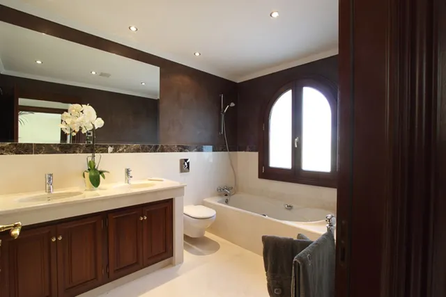Villa 4 habitaciones 560m² en alquiler - Costa del Sol — 6
