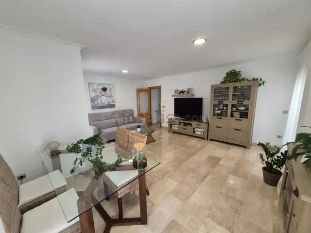 SANTA EULALIA | PISO EXTERIOR CON ASCENSOR A 4 MINUTOS DE LA - foto 3