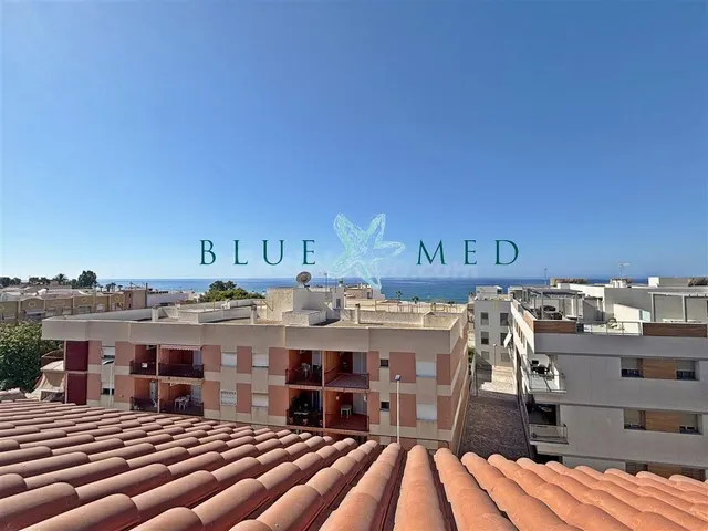 ÁTICO DÚPLEX CON SOLÁRIUM Y VISTAS AL MAR EN LA EXCLUSIVA ZO - foto 5