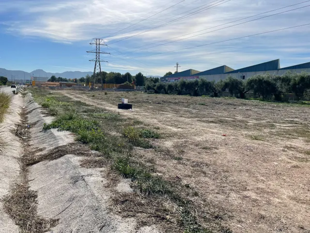 4000 METROS DE PARCELA NI AGUA NI LUZ 678421372 — 4