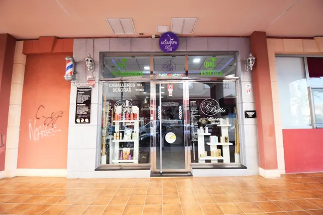 ¡Se vende local comercial en el centro comercial de Almerima