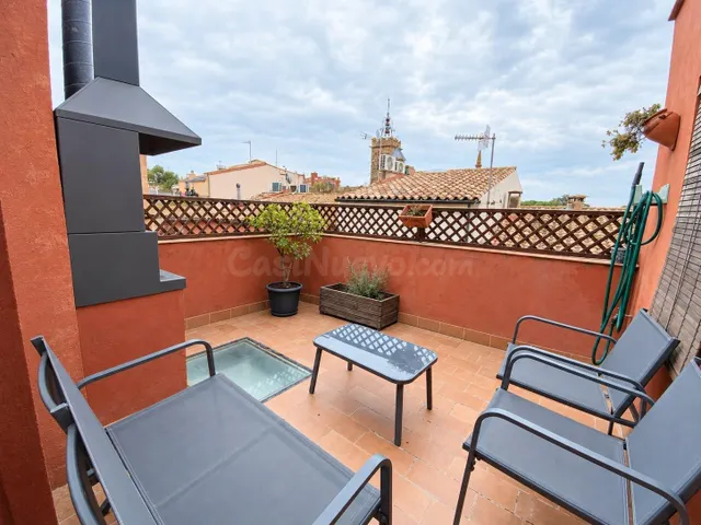Casa en el centro de Alella, junto a la iglesia, con terraza