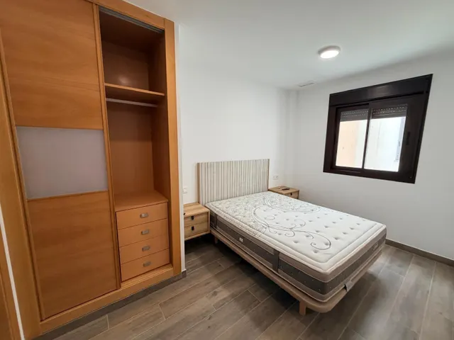 ¡Abre la puerta a tu nuevo hogar! Amplia terraza, garaje y totalmente amueblado — 43