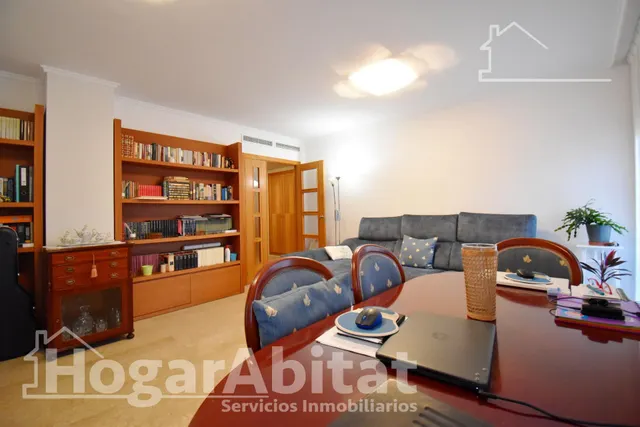 ¡Hogar de lujo! Muy amplio y luminoso en residencial con piscina, ascensor y dos terrazas — 7