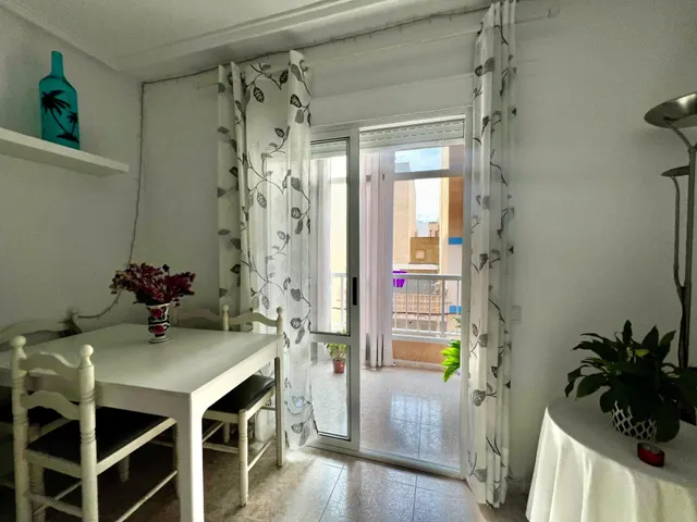 A tan solo 350m de la playa, apartamento de 1 habitación — 10